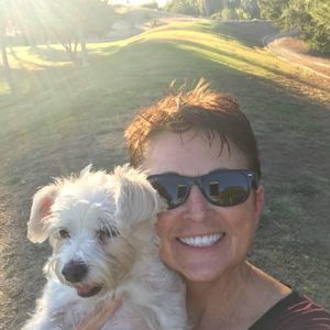 Meet your Posher, Loni